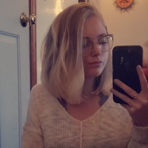 Meet your Posher, Kendra